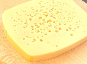 Moravsk&yacute; v&yacute;běrov&yacute; s&yacute;r uzen&eacute; aroma - pl&aacute;tek 200 g