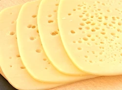 Moravsk&yacute; v&yacute;běrov&yacute; s&yacute;r Deluxe - pl&aacute;tky 150g