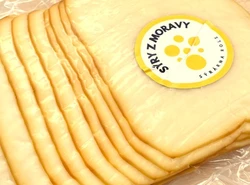 Moravsk&yacute; v&yacute;běrov&yacute; s&yacute;r uzen&eacute; aroma - bloček 200g