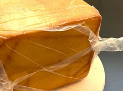 Moravsk&yacute; v&yacute;běrov&yacute; s&yacute;r uzen&eacute; aroma -  cca 1kg