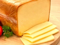 Moravsk&yacute; v&yacute;běrov&yacute; s&yacute;r uzen&eacute; aroma - cca 3kg